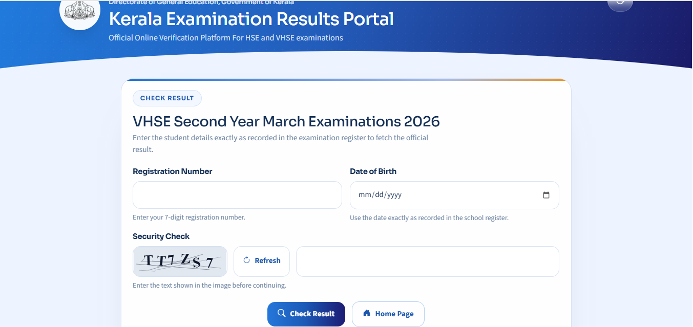 लैपटॉप पर DHSE Kerala +2 Result 2026 चेक करती हुई छात्रा, Keralaresults.nic.in डायरेक्ट लिंक के साथ